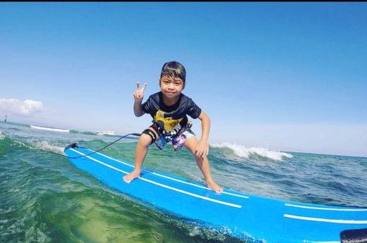 Beginner surf lesson Bali